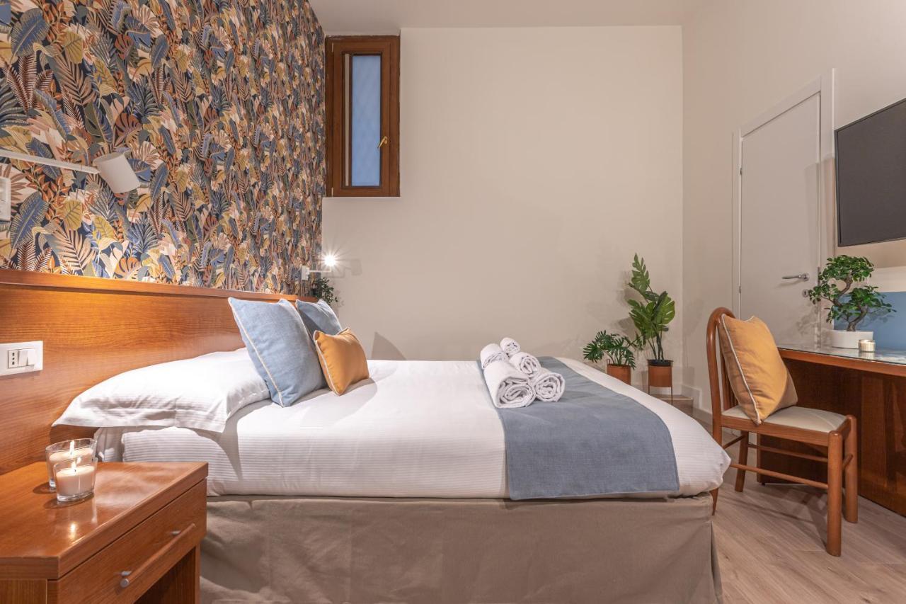 Vittoria Garden Suites Рим Экстерьер фото